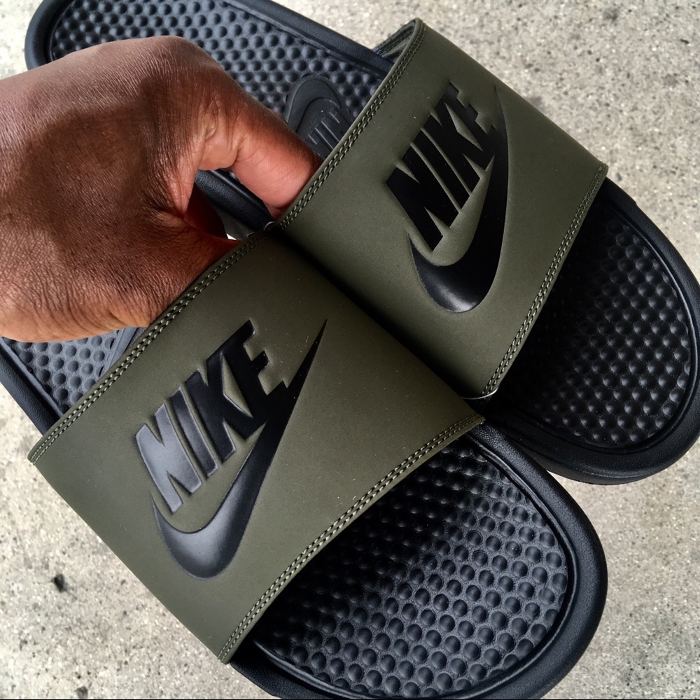 NIKE BENASSI SLIDES JUST DO IT JDI ARMYS OLIVES - Picture 2 of 6